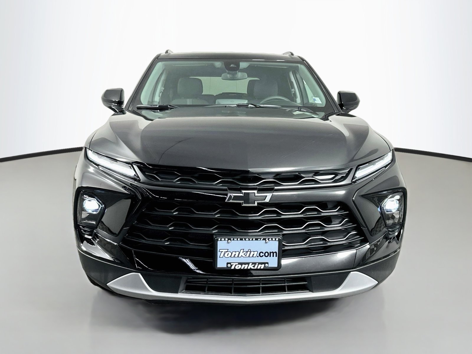 New 2026 Chevrolet Blazer LT w/ Midnight/Sport Edition AWD/4WD image 2