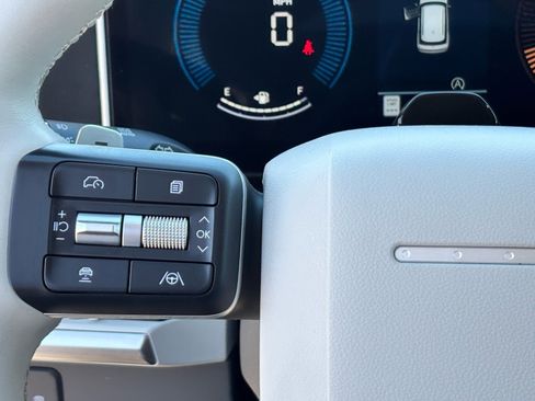 Used 2025 Hyundai Santa Fe SEL image 19