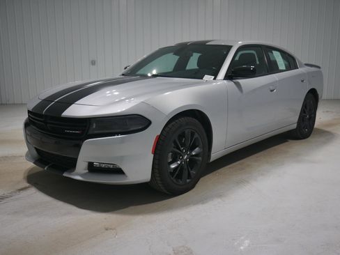 Used 2022 Dodge Charger SXT w/ Blacktop Package image 1