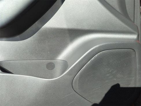 Certified 2025 Nissan Rogue S image 21