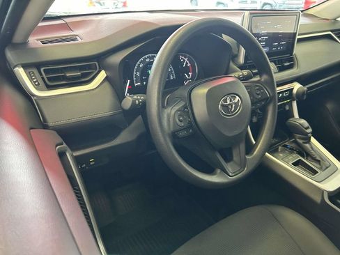 Used 2025 Toyota RAV4 LE FWD image 13