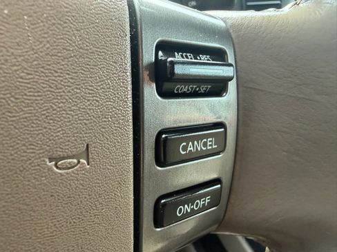 Used 2012 Nissan Armada SV AWD/4WD image 18