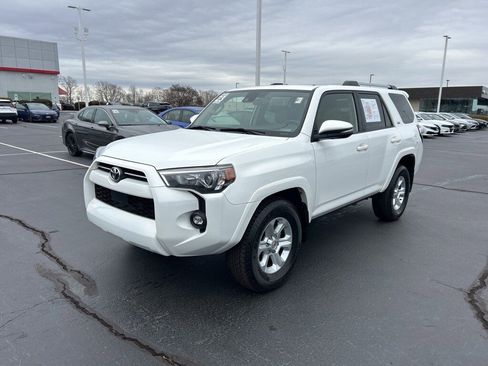 Used 2023 Toyota 4Runner SR5 Premium image 1