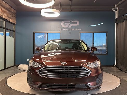 Used 2019 Ford Fusion SE image 8