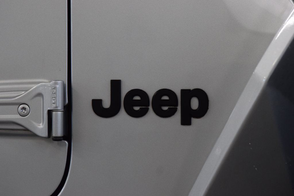 Used 2022 Jeep Wrangler Unlimited Sport w/ Sun And Sound Package AWD/4WD image 16