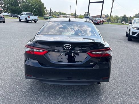 Used 2022 Toyota Camry LE FWD image 8