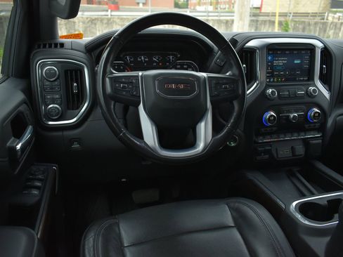 Used 2020 GMC Sierra 1500 SLT w/ SLT Premium Plus Package AWD/4WD image 17