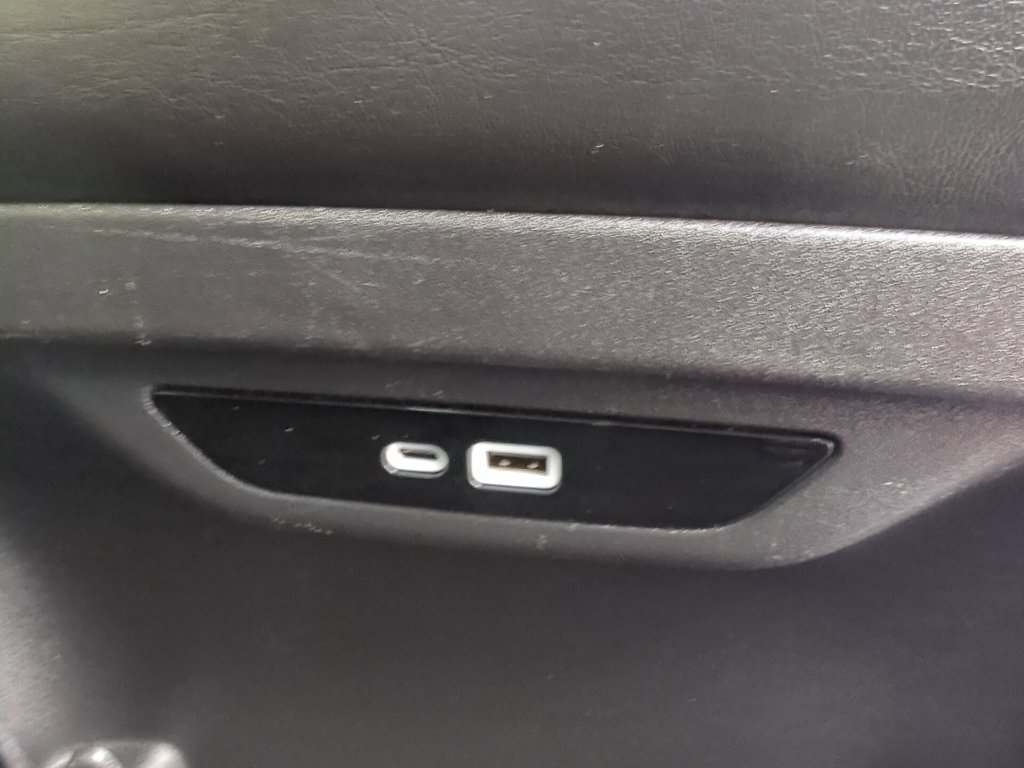 Used 2025 Chrysler Pacifica Select FWD image 50