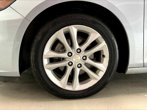 Used 2018 Chevrolet Malibu LT w/ Driver Confidence Package image 7