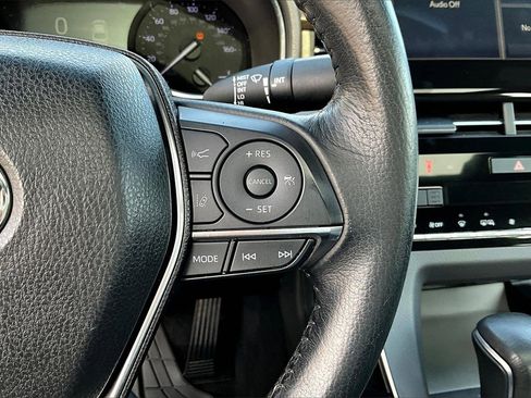 Used 2019 Toyota Avalon XLE image 28