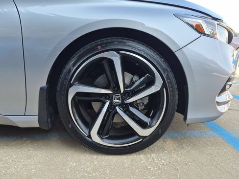 Certified 2019 Honda Accord Sport image 31