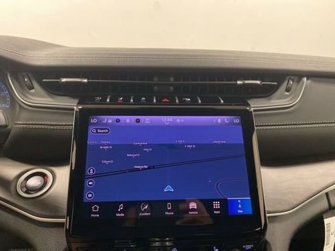 New 2025 Jeep Grand Cherokee Limited image 12