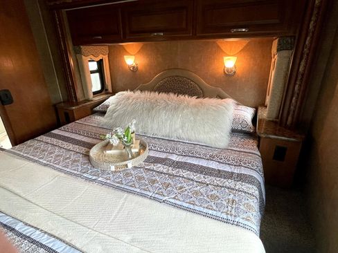 Used 2014 Ford F550 2WD Regular Cab Super Duty image 22