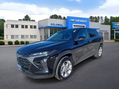 Used 2024 Chevrolet Trax LS w/ LS Convenience Package