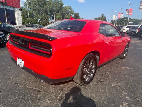 Used 2018 Dodge Challenger GT w/ Driver Convenience Group AWD/4WD image 10