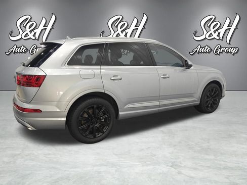 Used 2019 Audi Q7 3.0T Premium Plus w/ Premium Plus Package AWD/4WD image 16
