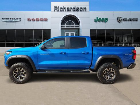 Used 2024 Chevrolet Colorado ZR2 w/ Safety Package AWD/4WD image 3