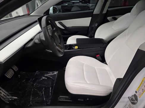 Used 2019 Tesla Model 3 Performance image 19
