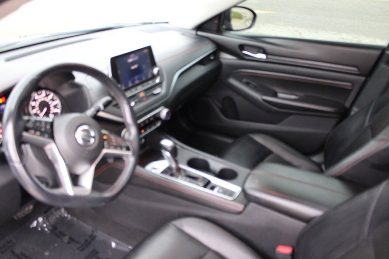 Used 2019 Nissan Altima 2.5 SR w/ SR Premium Package AWD/4WD image 20