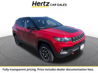 Used 2025 Jeep Compass Trailhawk AWD/4WD video 1
