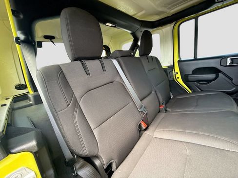 Used 2023 Jeep Wrangler Unlimited w/ Cold Weather Group AWD/4WD image 32