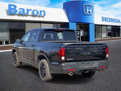 Used 2025 Honda Ridgeline Black Edition image 4