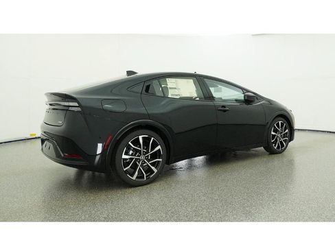 New 2026 Toyota Prius Plug-In Hybrid FWD image 25