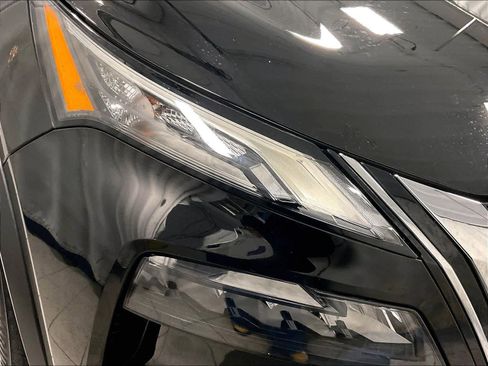 Certified 2023 Nissan Rogue S image 32