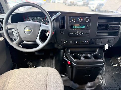 Used 2025 Chevrolet Express 3500 w/ Power Convenience Package RWD image 11