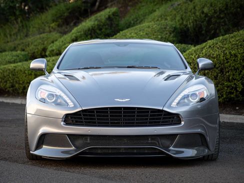 Used 2014 Aston Martin Vanquish Coupe image 20
