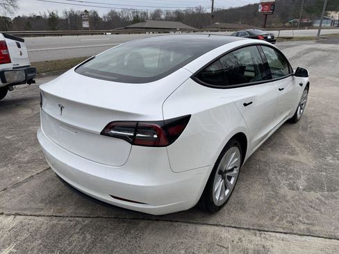Used 2023 Tesla Model 3 Standard Range image 11