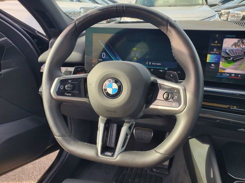 Used 2025 BMW 530i RWD image 24