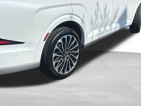 Used 2026 Hyundai Palisade Calligraphy image 8