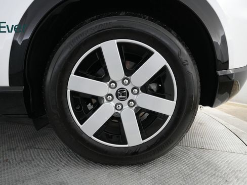 Used 2024 Honda Prologue Touring image 9