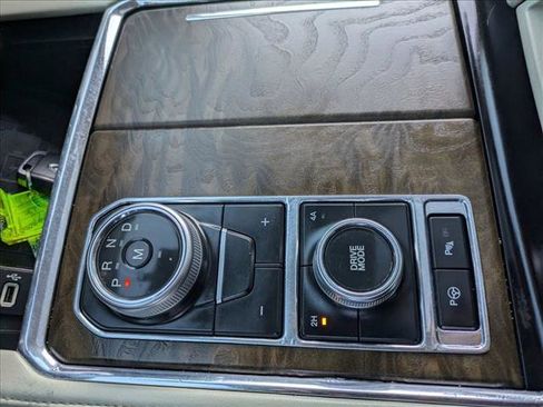Used 2019 Ford Expedition Max Platinum AWD/4WD image 11