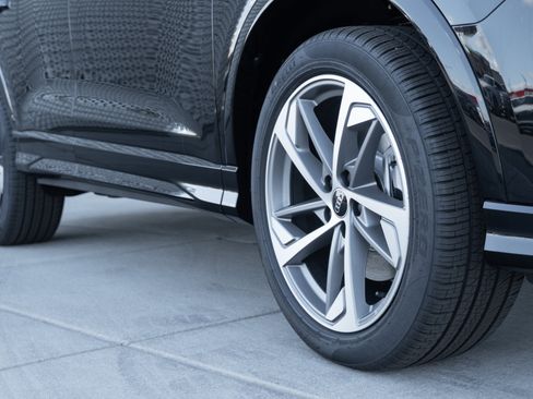 New 2025 Audi Q3 2.0T Premium image 31