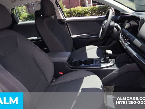 Used 2025 Kia K4 FWD image 25