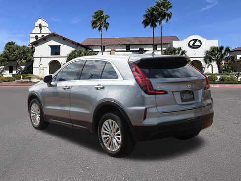 Used 2024 Cadillac XT4 Luxury image 4