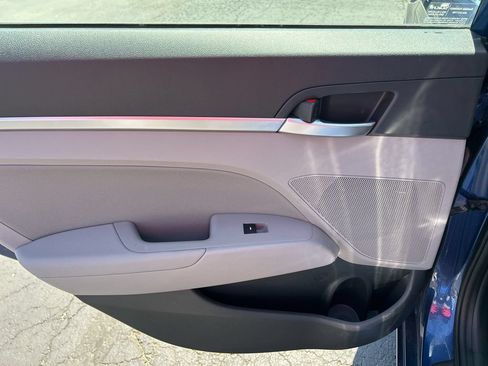 Used 2020 Hyundai Elantra Value Edition FWD image 35
