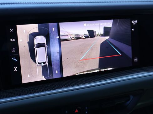 Certified 2025 Porsche Cayenne S AWD/4WD image 19