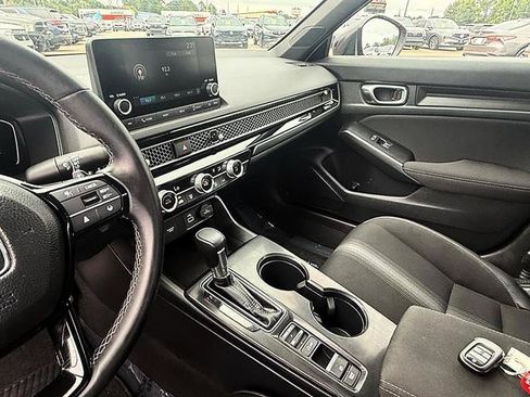 Used 2024 Honda Civic Sport image 25