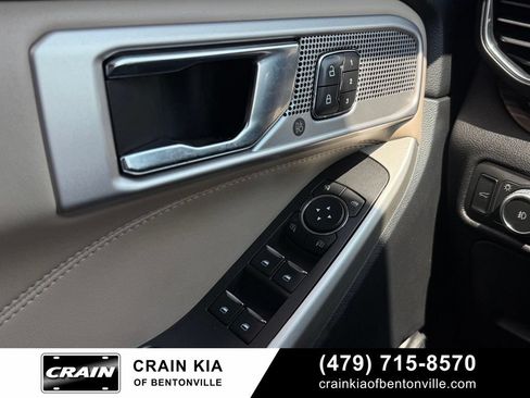 Used 2021 Ford Explorer Limited w/ Equipment Group 301A RWD image 10