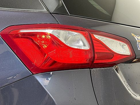 Used 2019 Chevrolet Equinox LT FWD image 23