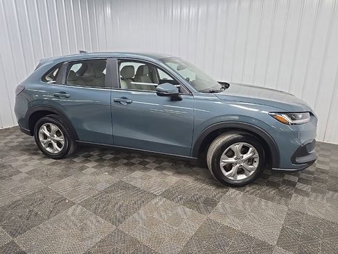 Used 2023 Honda HR-V LX image 1