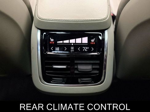 Used 2017 Volvo XC90 T6 Inscription w/ Vision Package image 17