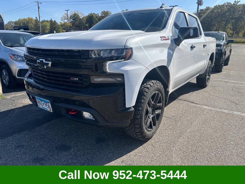 Used 2021 Chevrolet Silverado 1500 LT Trail Boss w/ Convenience Package II AWD/4WD image 1