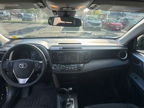 Used 2018 Toyota RAV4 XLE w/ Plus Extra Value Package AWD/4WD image 15