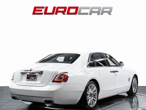 Used 2022 Rolls-Royce Ghost w/ Ghost Package image 6