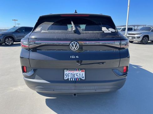 Used 2023 Volkswagen ID.4 Pro S image 5