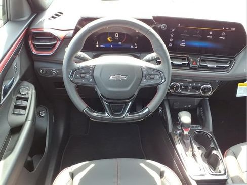 New 2026 Chevrolet TrailBlazer RS w/ Convenience Package FWD image 4